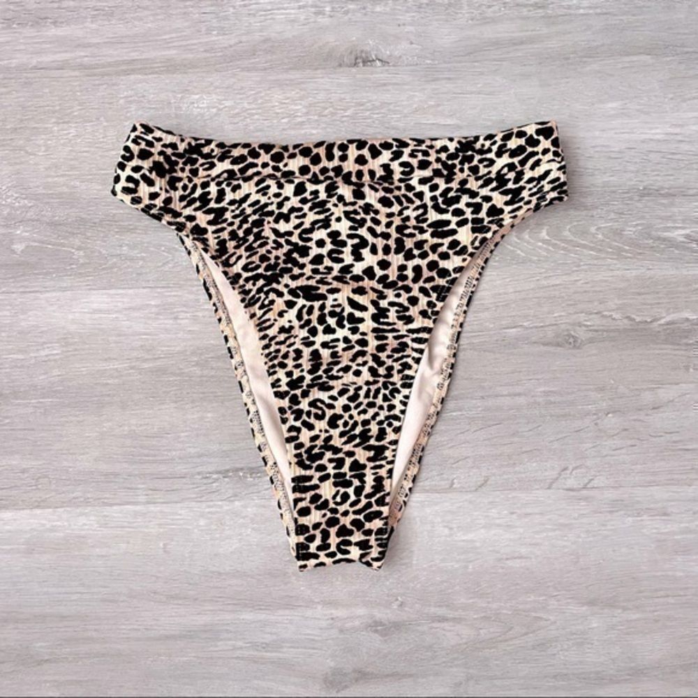 Hollister XS NWT Leopard Print High Waist Cheeky Bikini Bottoms New
